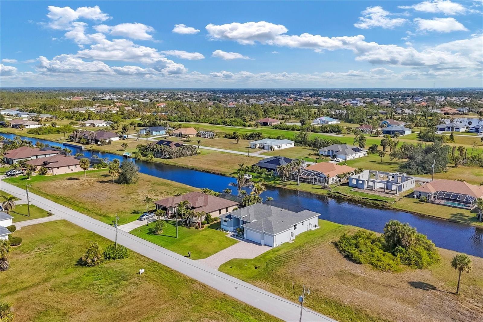 216 W PINE VALLEY LN, ROTONDA WEST, FL, 33947