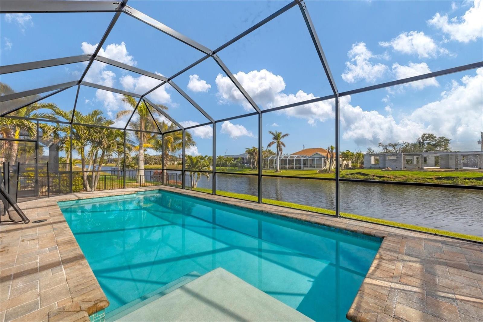 216 W PINE VALLEY LN, ROTONDA WEST, FL, 33947