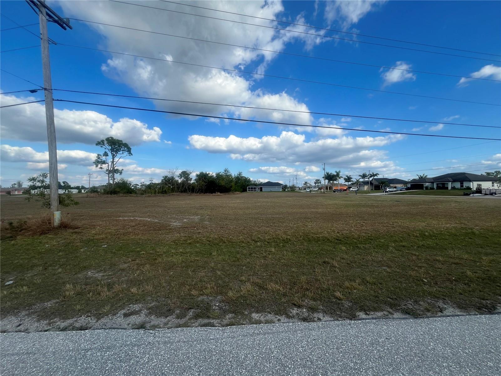 3213 ANDALUSIA BLVD, CAPE CORAL, FL, 33909