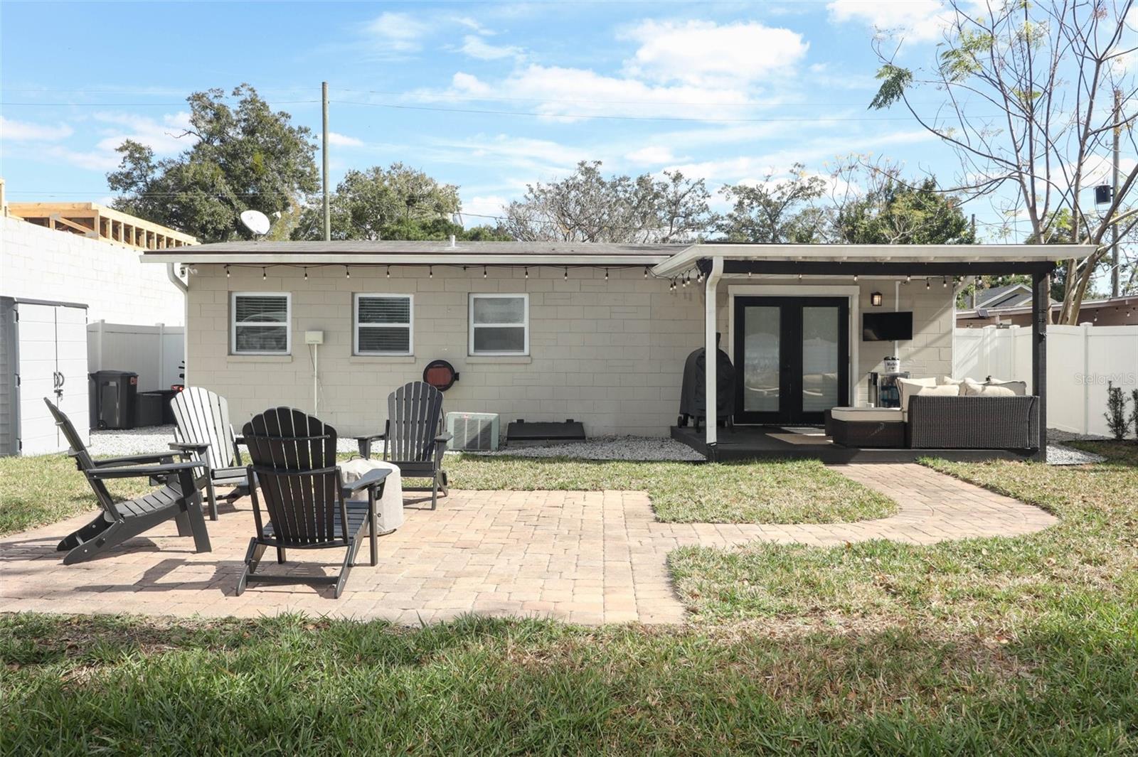 2420 MUSSELWHITE AVE, ORLANDO, FL, 32804