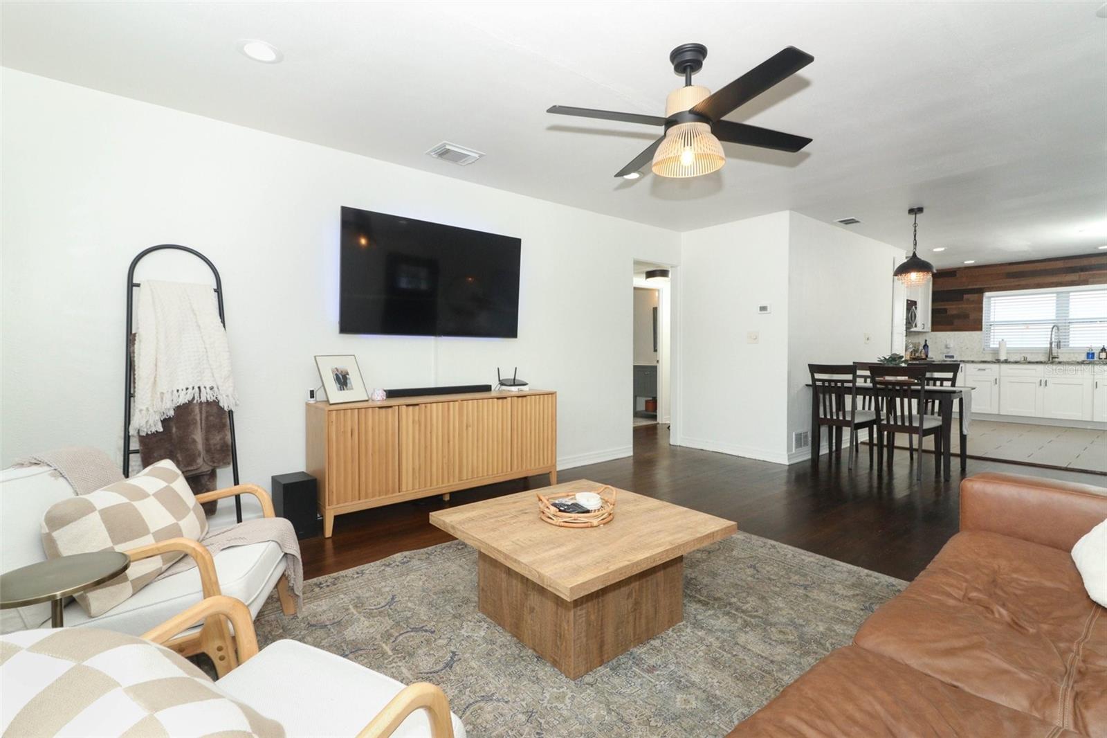 2420 MUSSELWHITE AVE, ORLANDO, FL, 32804