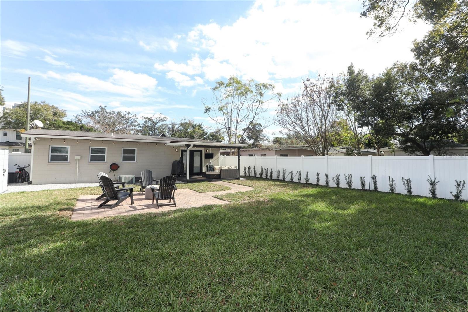 2420 MUSSELWHITE AVE, ORLANDO, FL, 32804