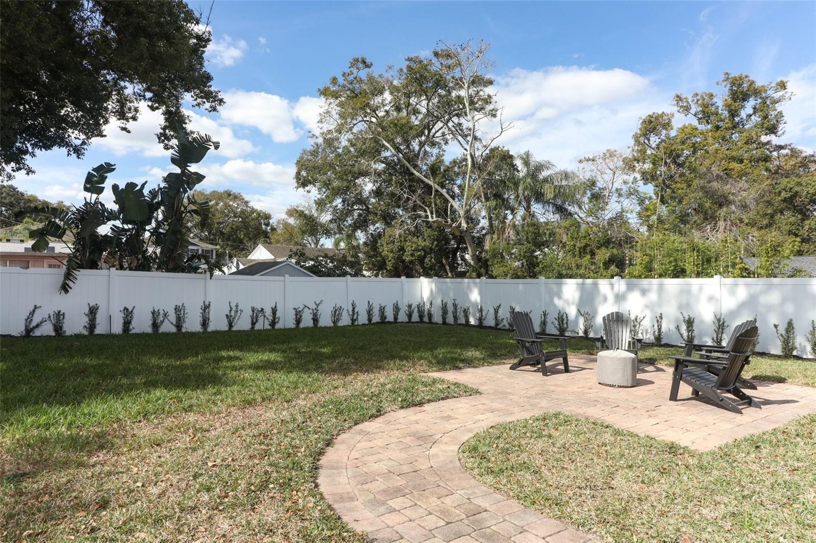 2420 MUSSELWHITE AVE, ORLANDO, FL, 32804