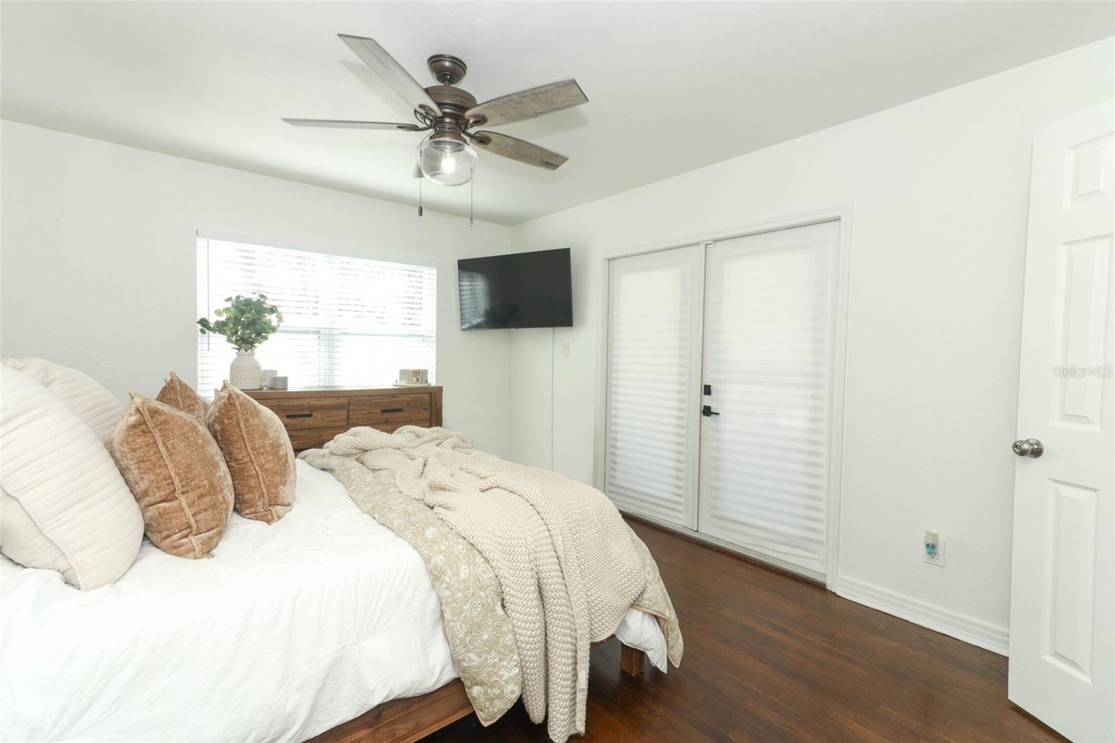 2420 MUSSELWHITE AVE, ORLANDO, FL, 32804