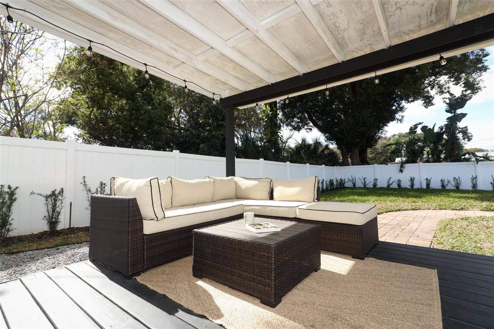 2420 MUSSELWHITE AVE, ORLANDO, FL, 32804