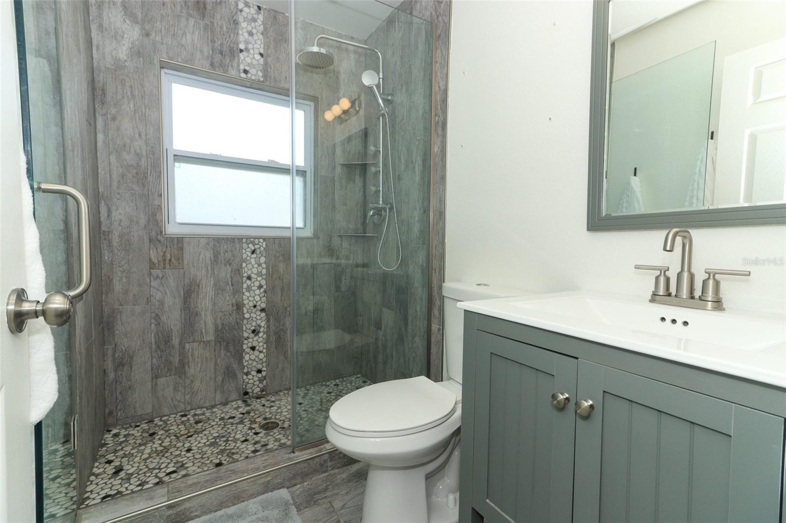 2420 MUSSELWHITE AVE, ORLANDO, FL, 32804