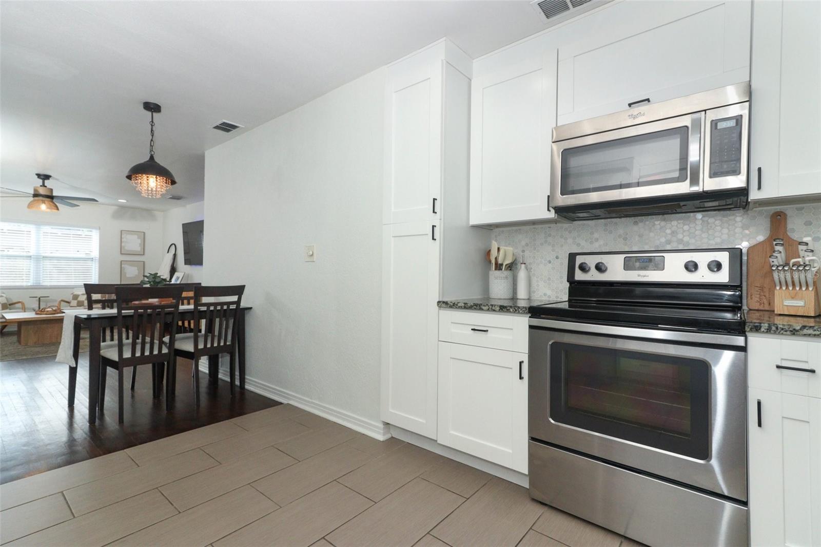 2420 MUSSELWHITE AVE, ORLANDO, FL, 32804