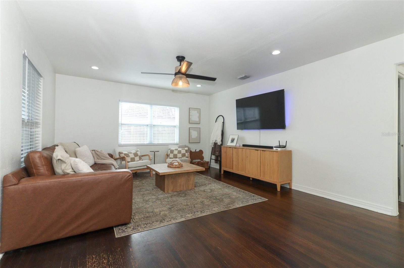 2420 MUSSELWHITE AVE, ORLANDO, FL, 32804