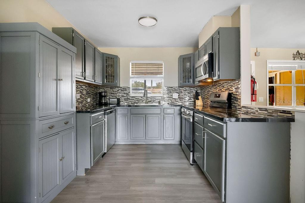 306 S PARK AVE, INVERNESS, FL, 34452