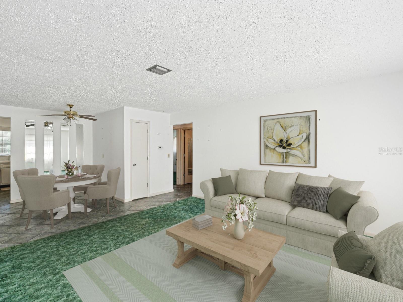 7037 VERSAILLES N #15, PINELLAS PARK, FL, 33781