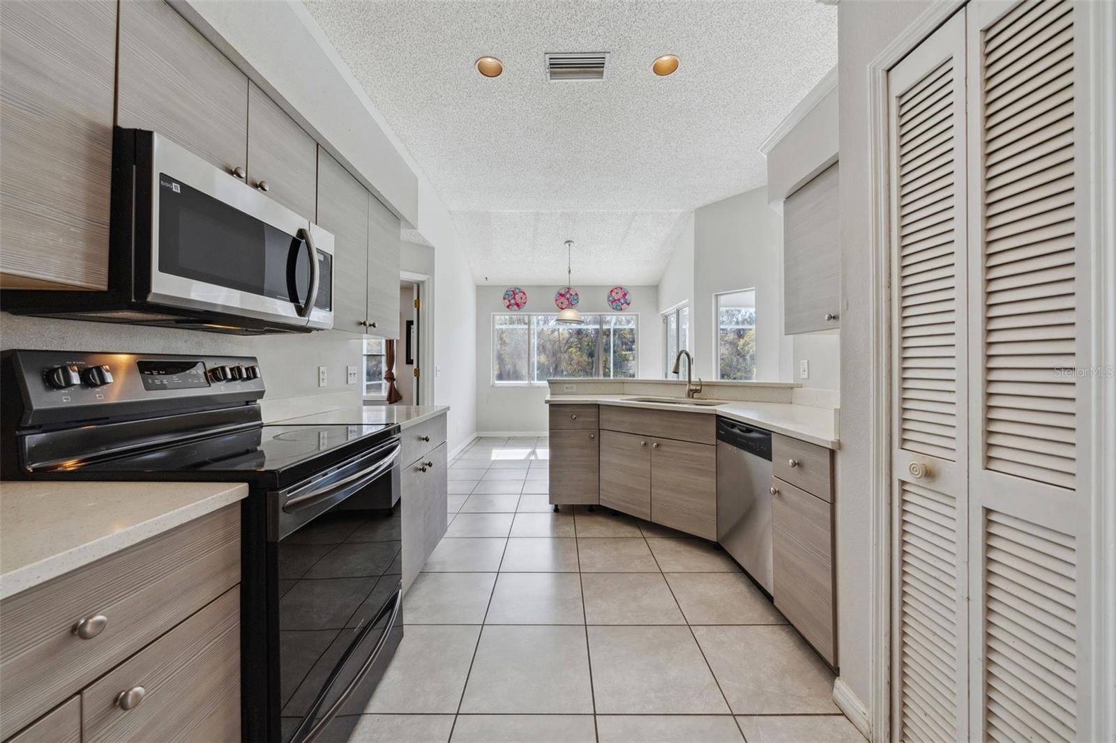 5574 SWEETWATER OAK, SARASOTA, FL, 34232