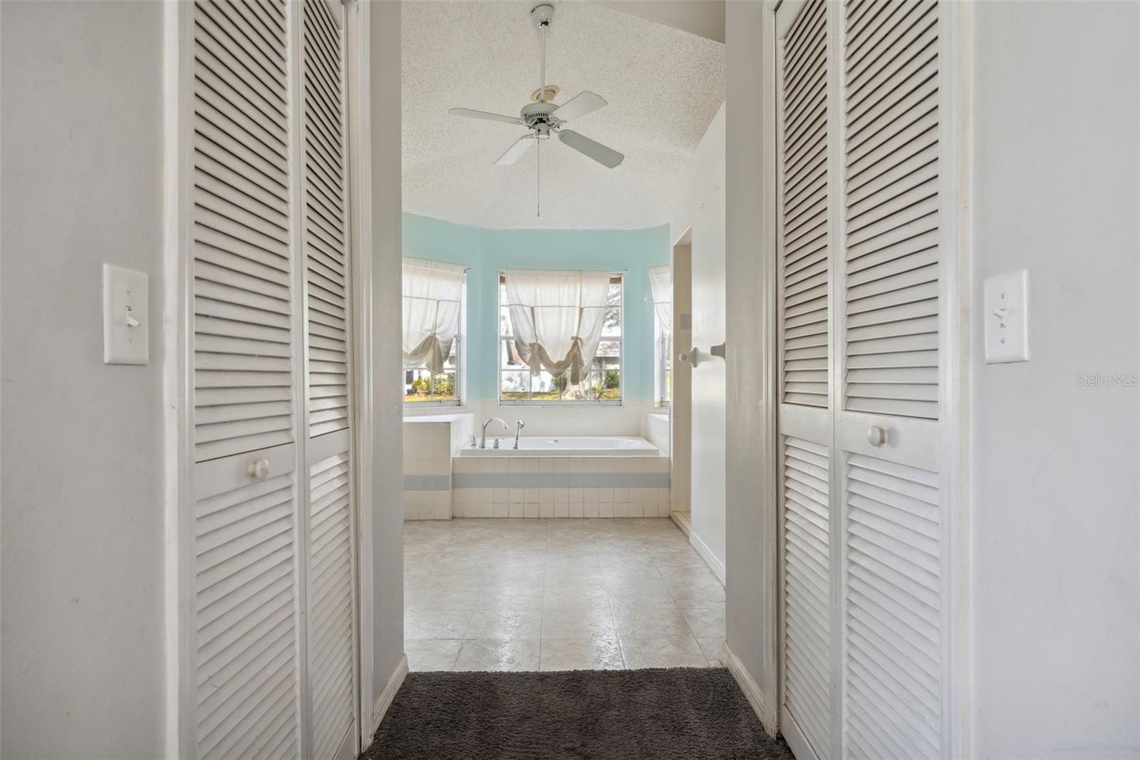 5574 SWEETWATER OAK, SARASOTA, FL, 34232