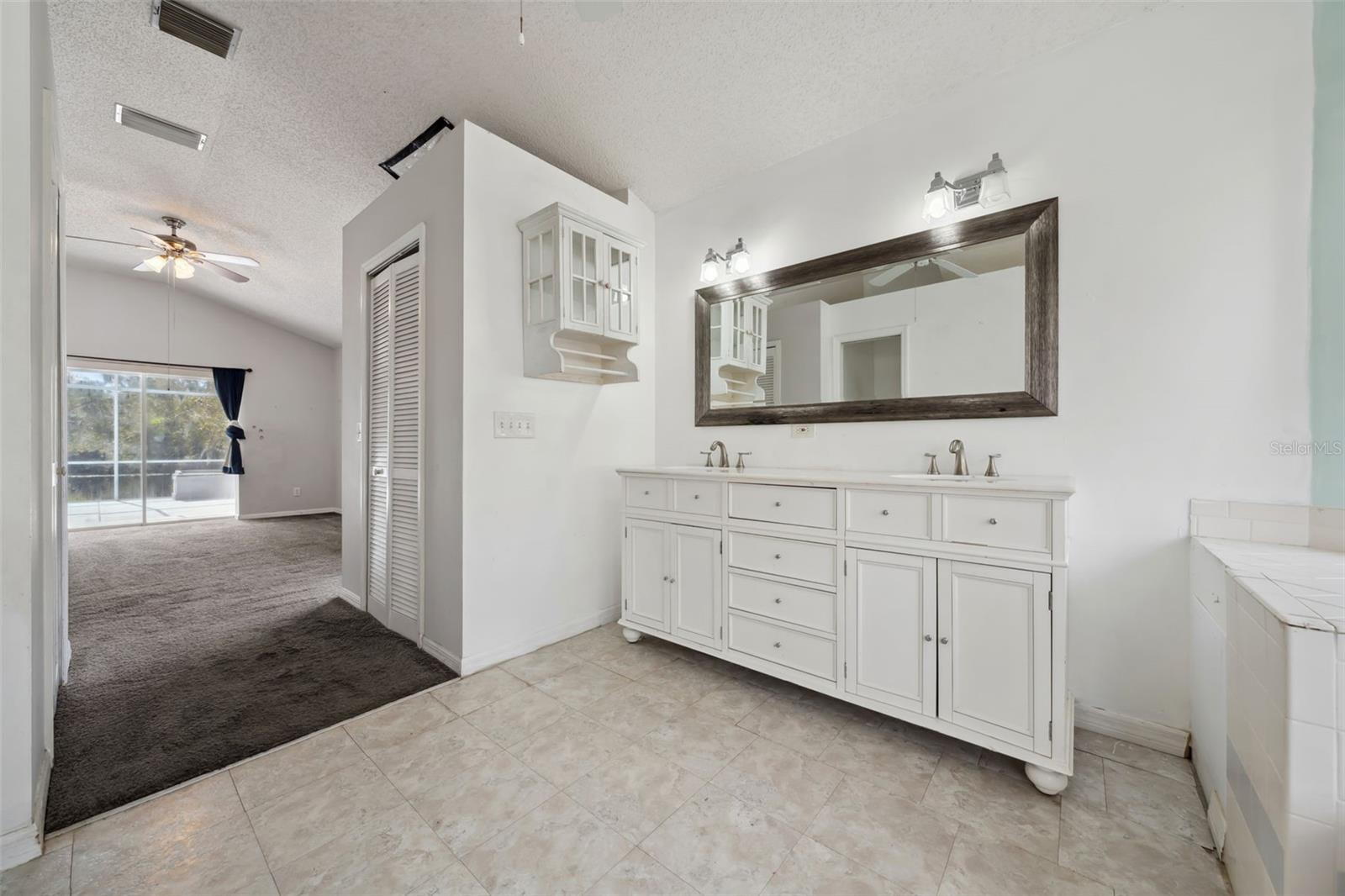 5574 SWEETWATER OAK, SARASOTA, FL, 34232