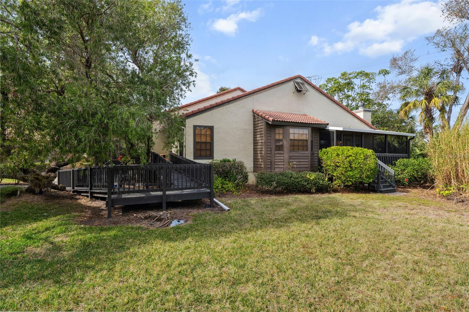 4351 TRAILS DR #4-2, SARASOTA, FL, 34232