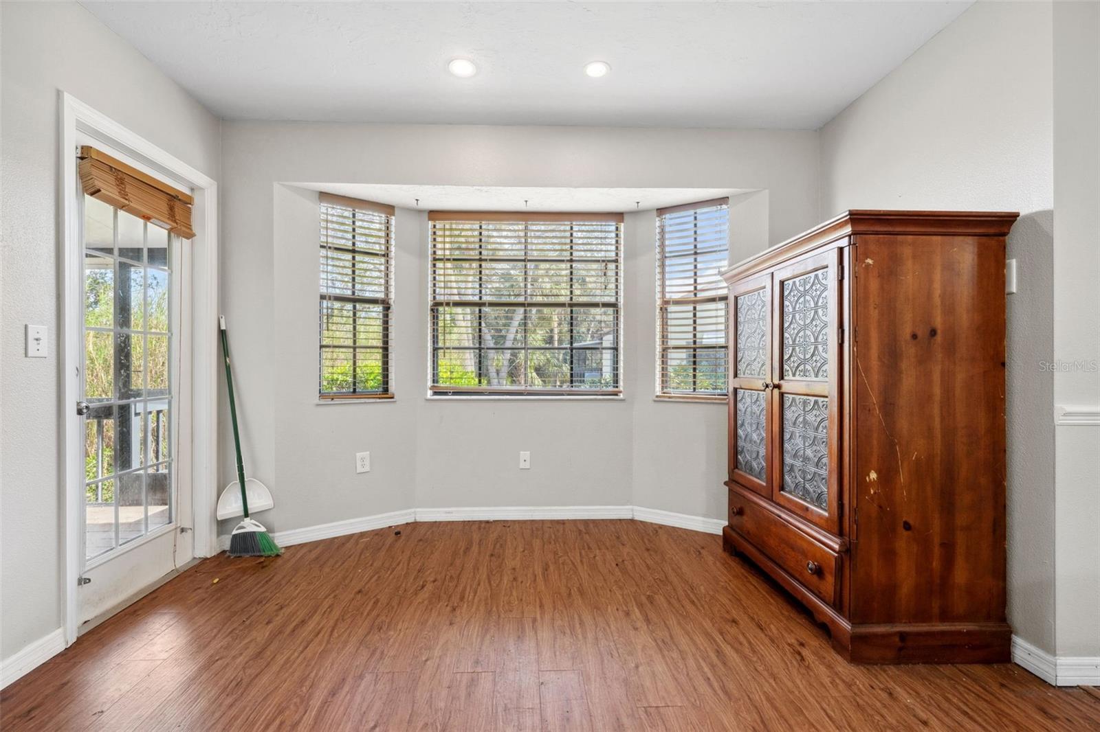 4351 TRAILS DR #4-2, SARASOTA, FL, 34232