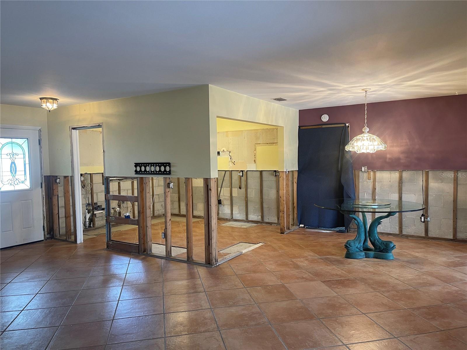 8719 ELMWOOD LN, TAMPA, FL, 33615