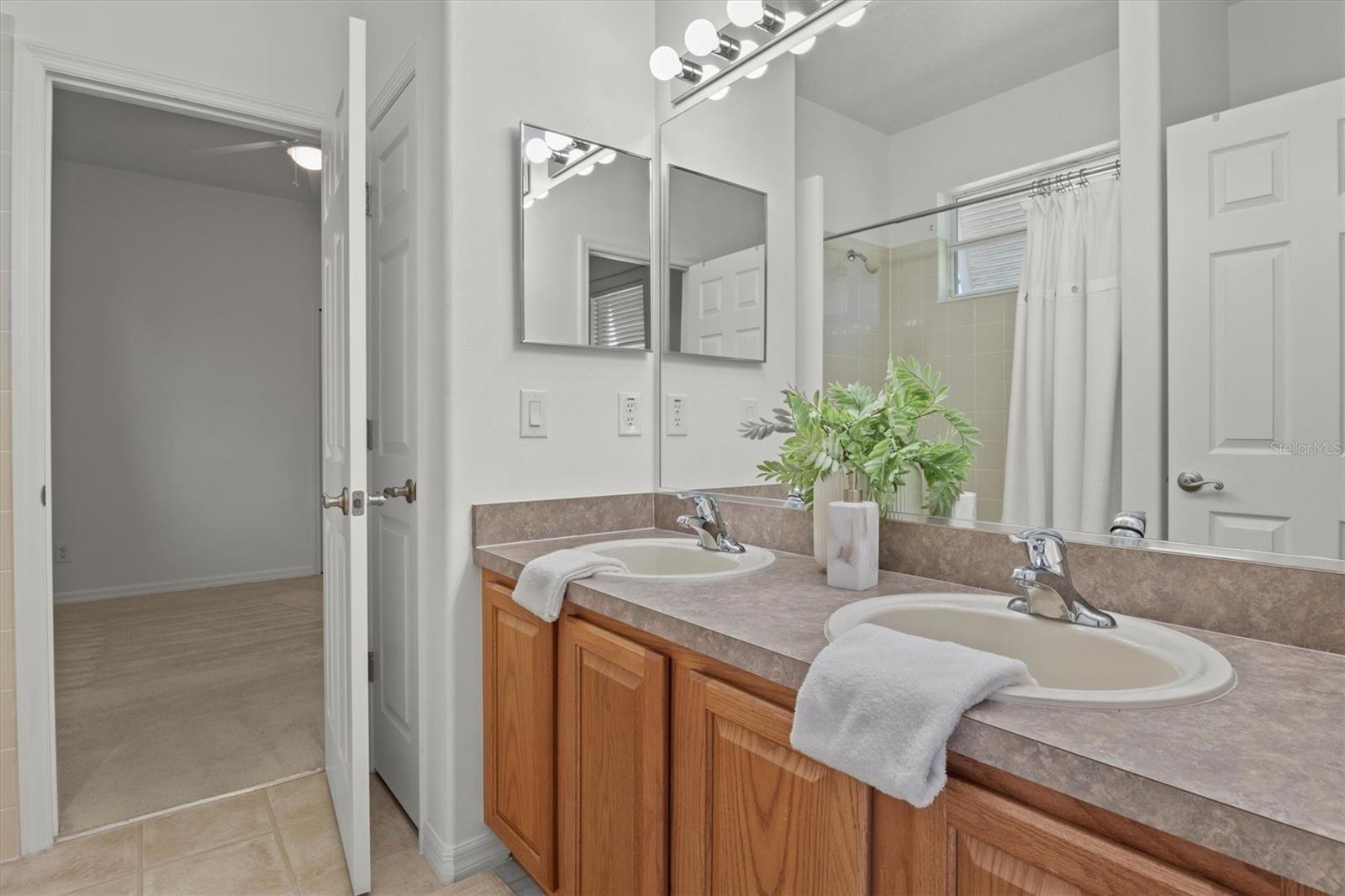 176 BROOKSHIRE DR, LAKE WALES, FL, 33898