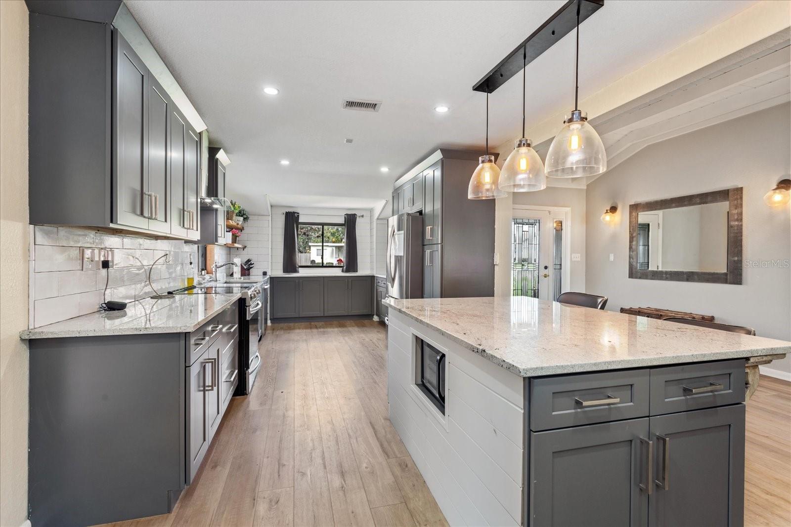 1736 FAIRVIEW SHORES DR, ORLANDO, FL, 32804