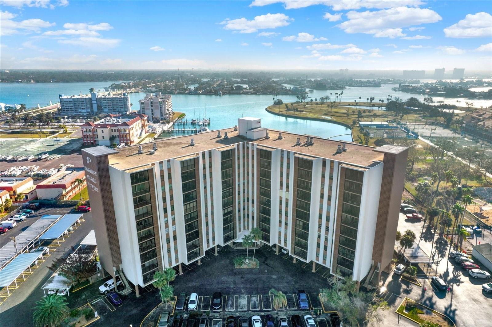 10355 PARADISE BLVD #503, TREASURE ISLAND, FL, 33706