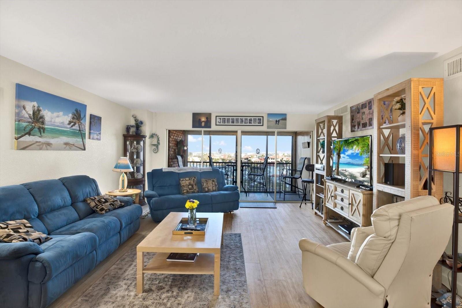 10355 PARADISE BLVD #503, TREASURE ISLAND, FL, 33706