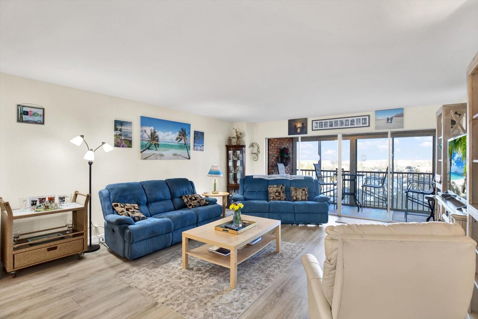 10355 PARADISE BLVD #503, TREASURE ISLAND, FL, 33706