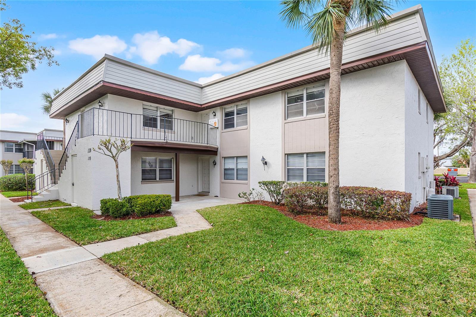 120 WINDTREE LN #120, WINTER GARDEN, FL, 34787