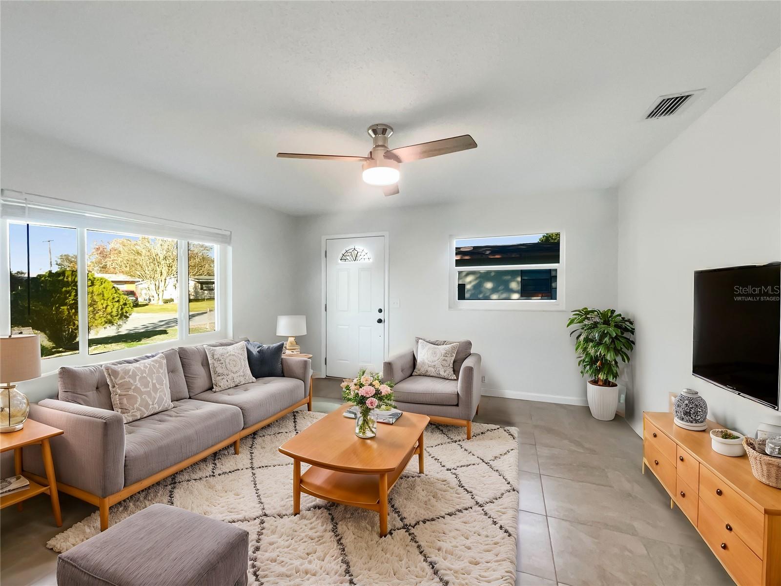 211 PALM PL, SANFORD, FL, 32773