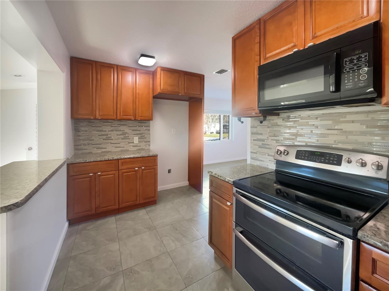 211 PALM PL, SANFORD, FL, 32773