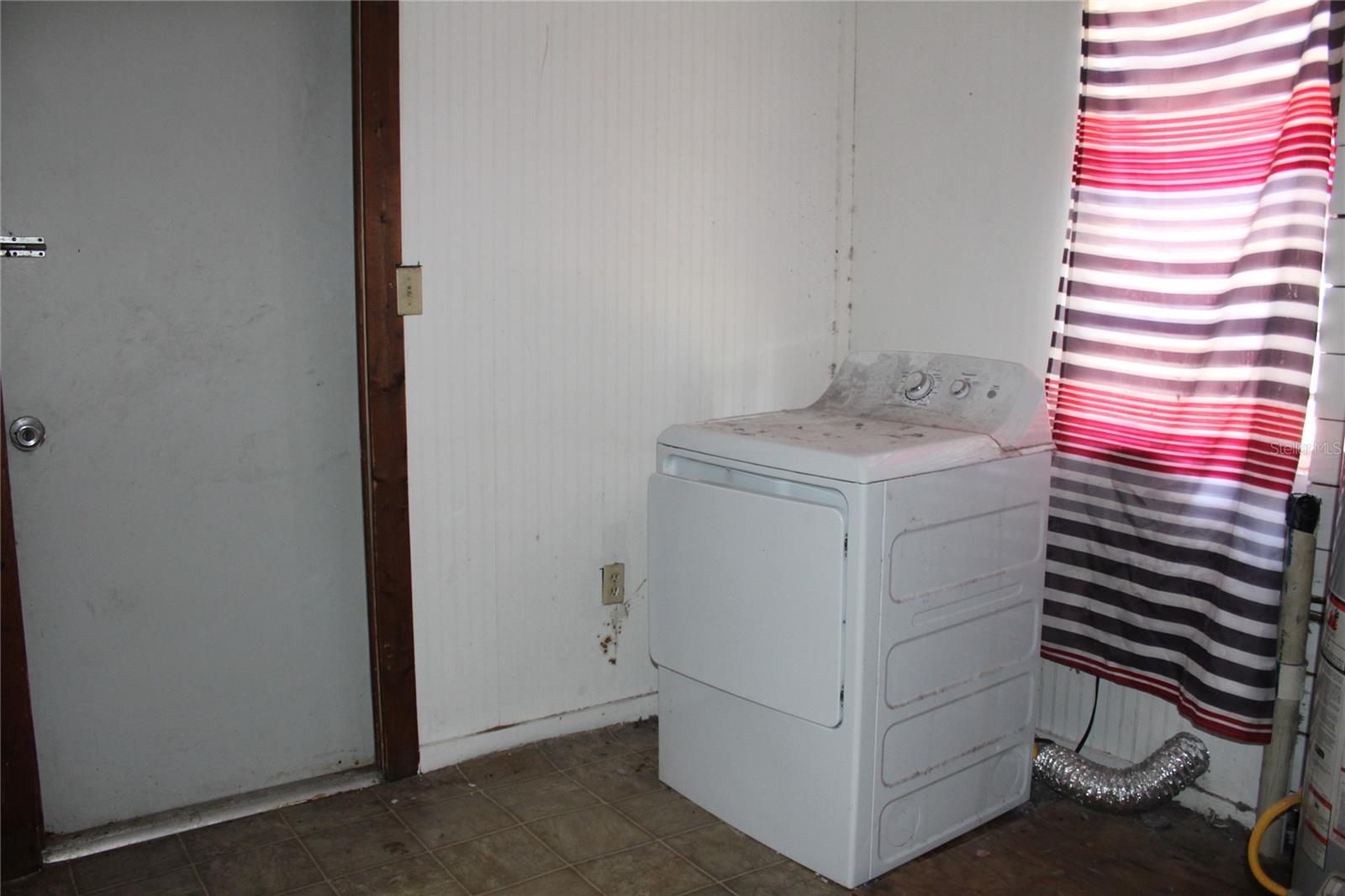 807 N LANIER AVE, FORT MEADE, FL, 33841