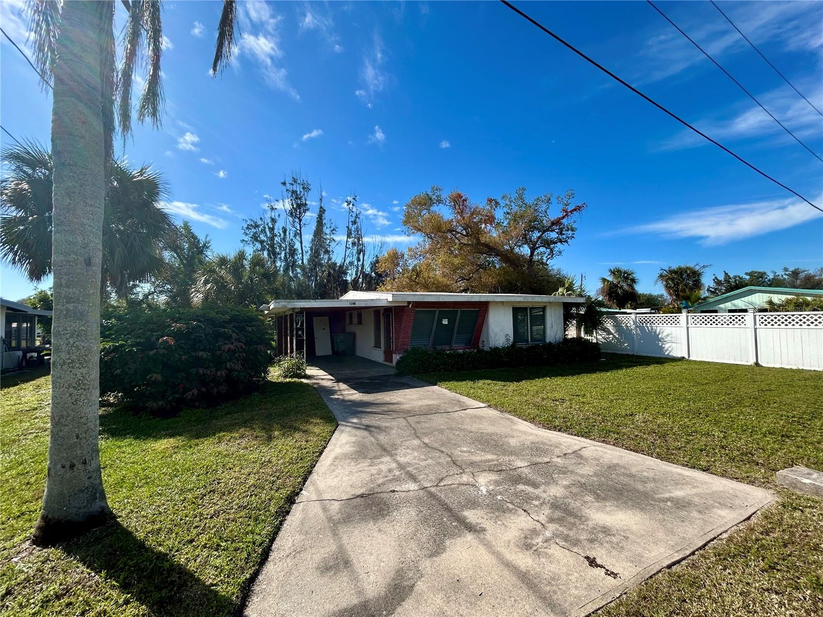 1741 MANGOE ST, PUNTA GORDA, FL, 33980