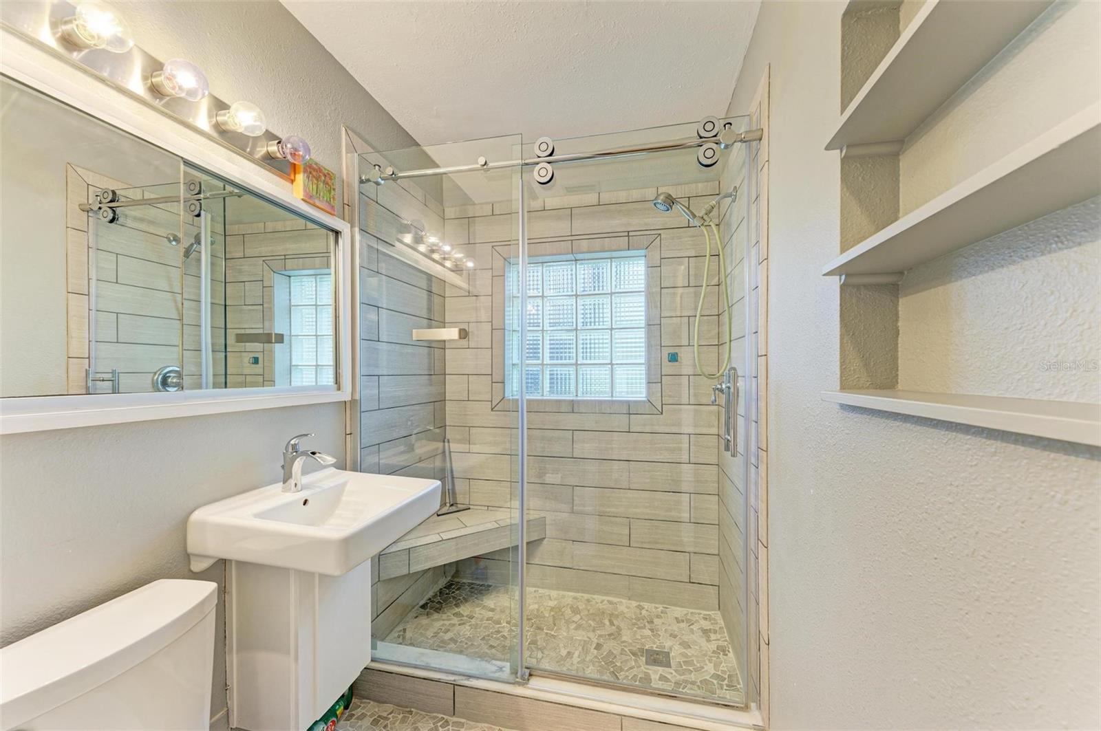 3601 YARDLEY AVE N, ST PETERSBURG, FL, 33713