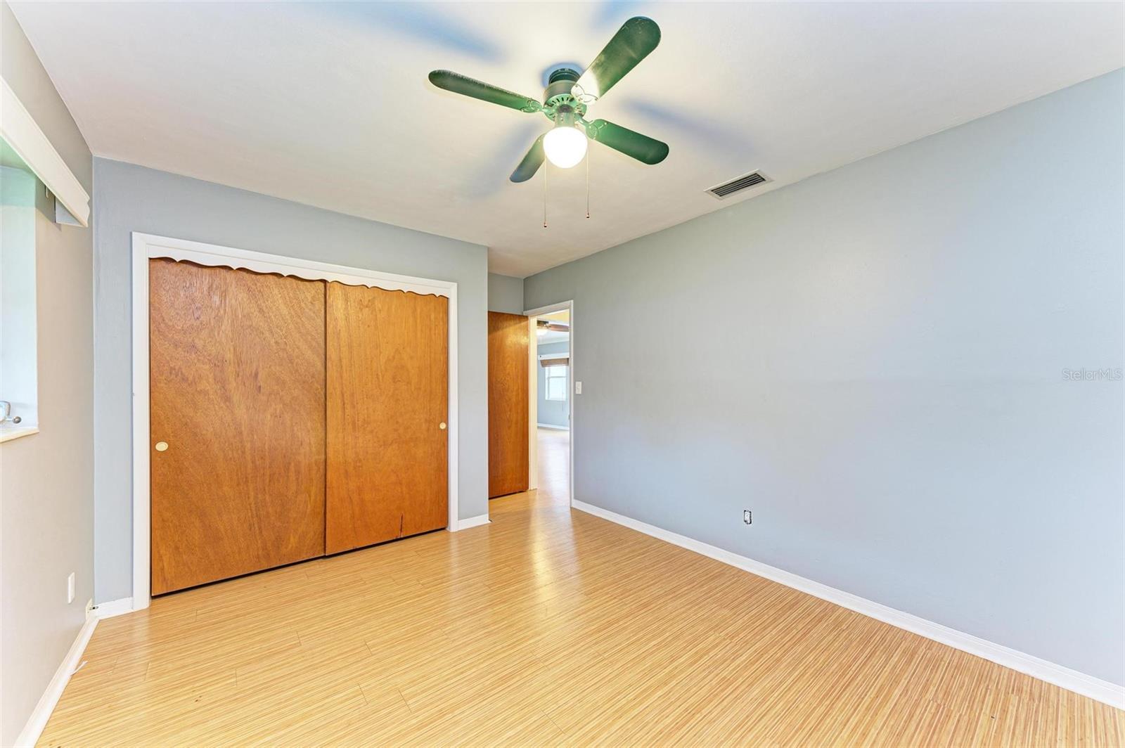 3601 YARDLEY AVE N, ST PETERSBURG, FL, 33713