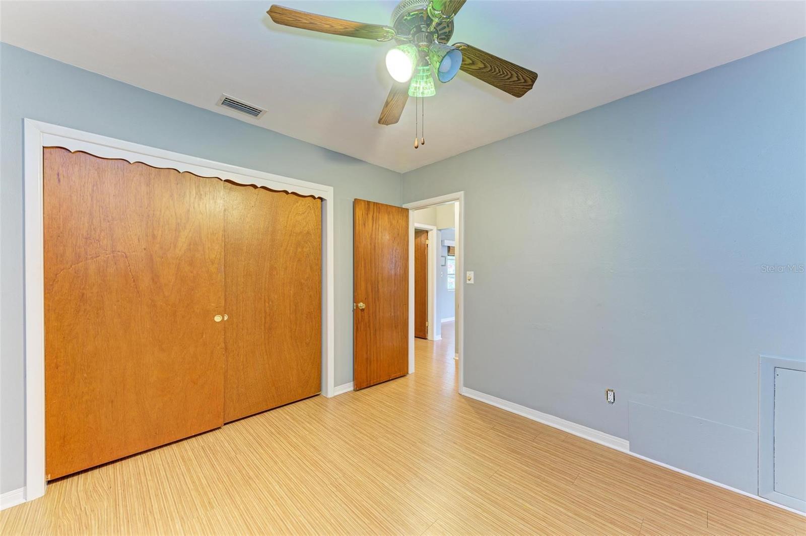 3601 YARDLEY AVE N, ST PETERSBURG, FL, 33713