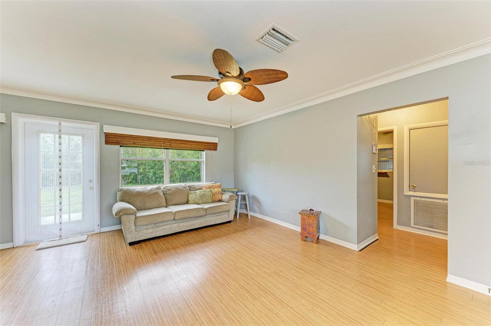 3601 YARDLEY AVE N, ST PETERSBURG, FL, 33713