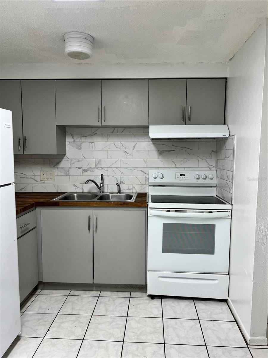 1733 PALM WAY, LARGO, FL, 33771