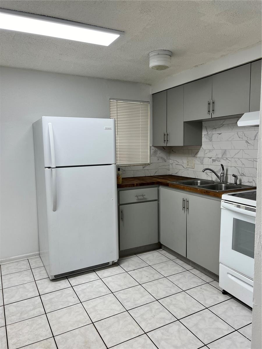 1733 PALM WAY, LARGO, FL, 33771