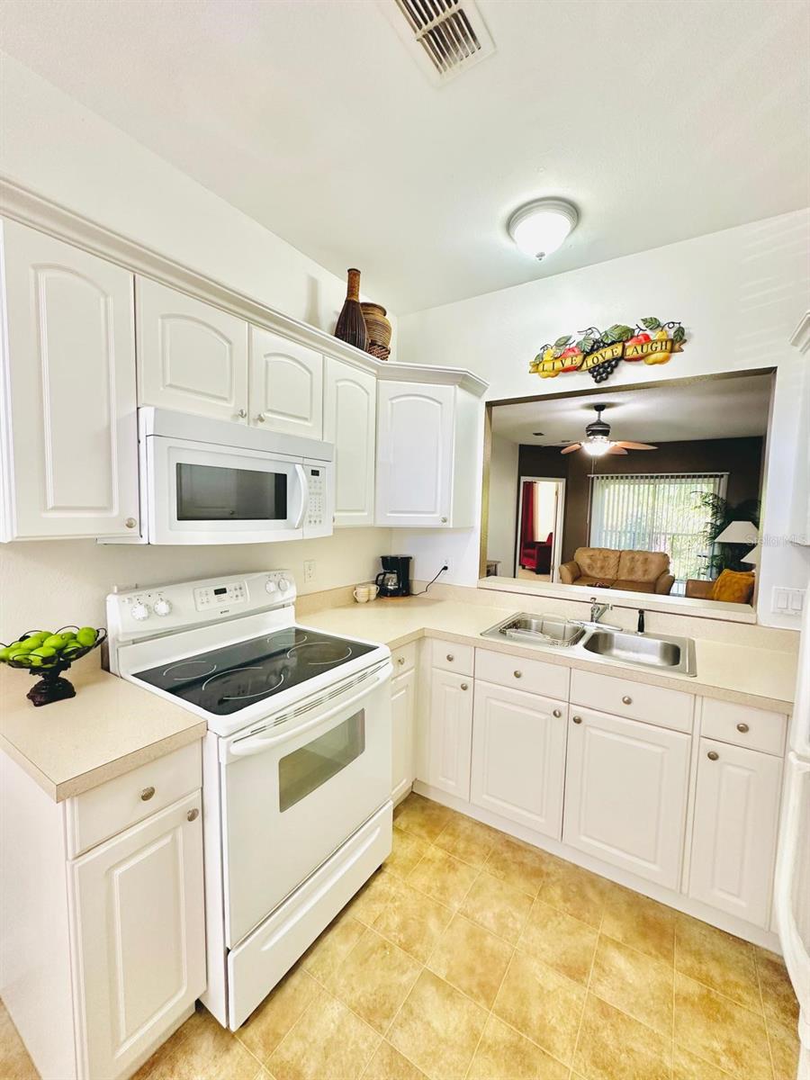 8842 CORAL PALMS CT #B, KISSIMMEE, FL, 34747