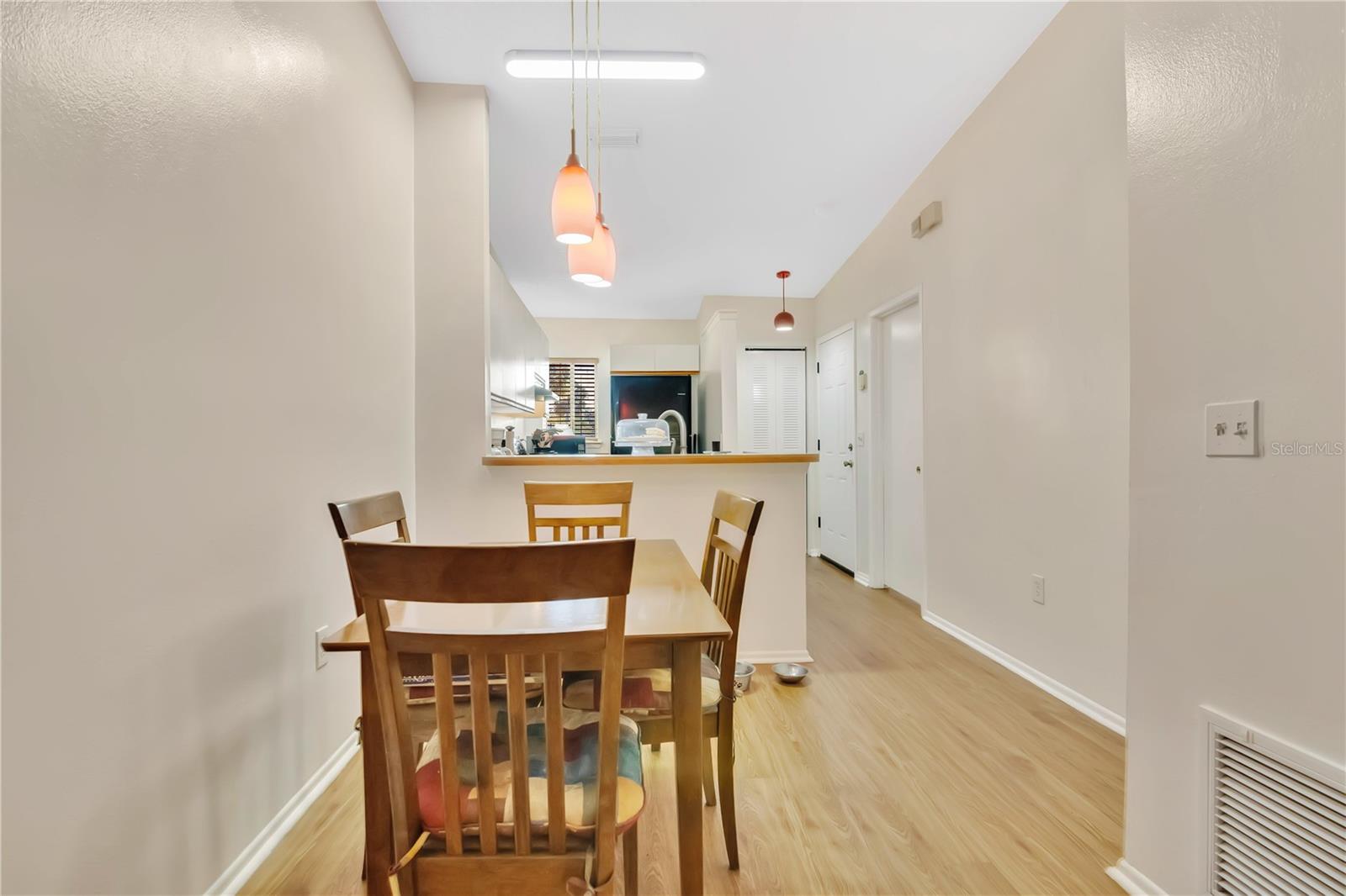 1266 WESTSIDE DR, WINTER GARDEN, FL, 34787