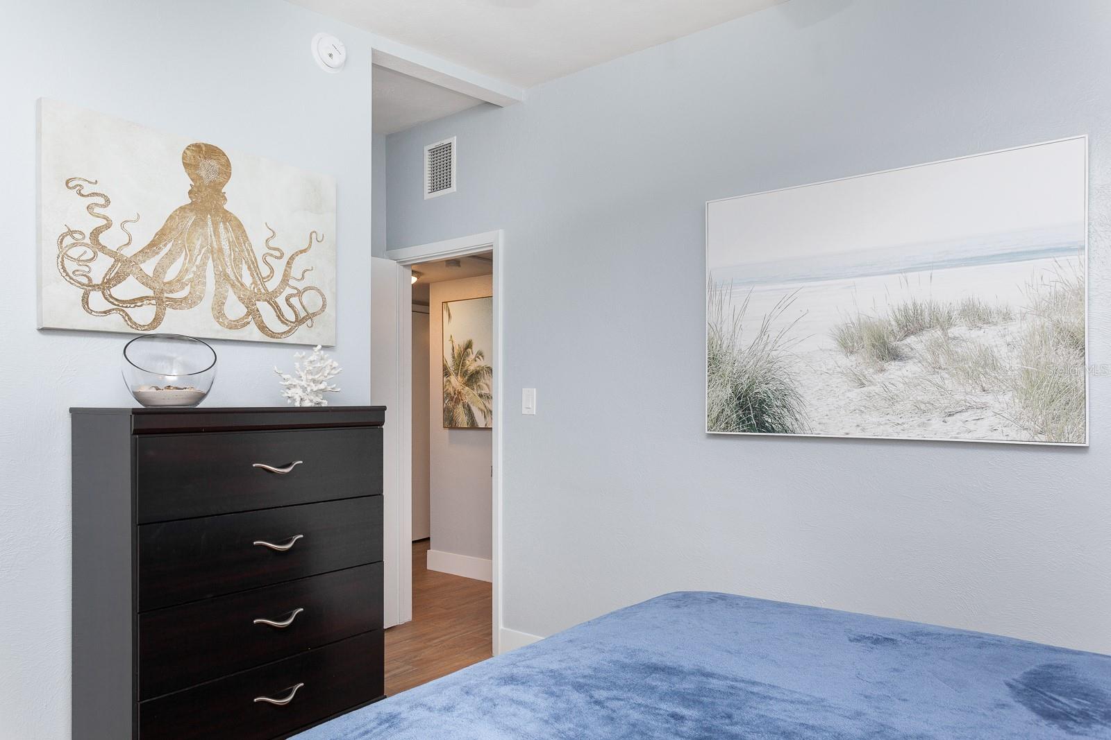 407 E CRYSTAL LAKE ST, ORLANDO, FL, 32806