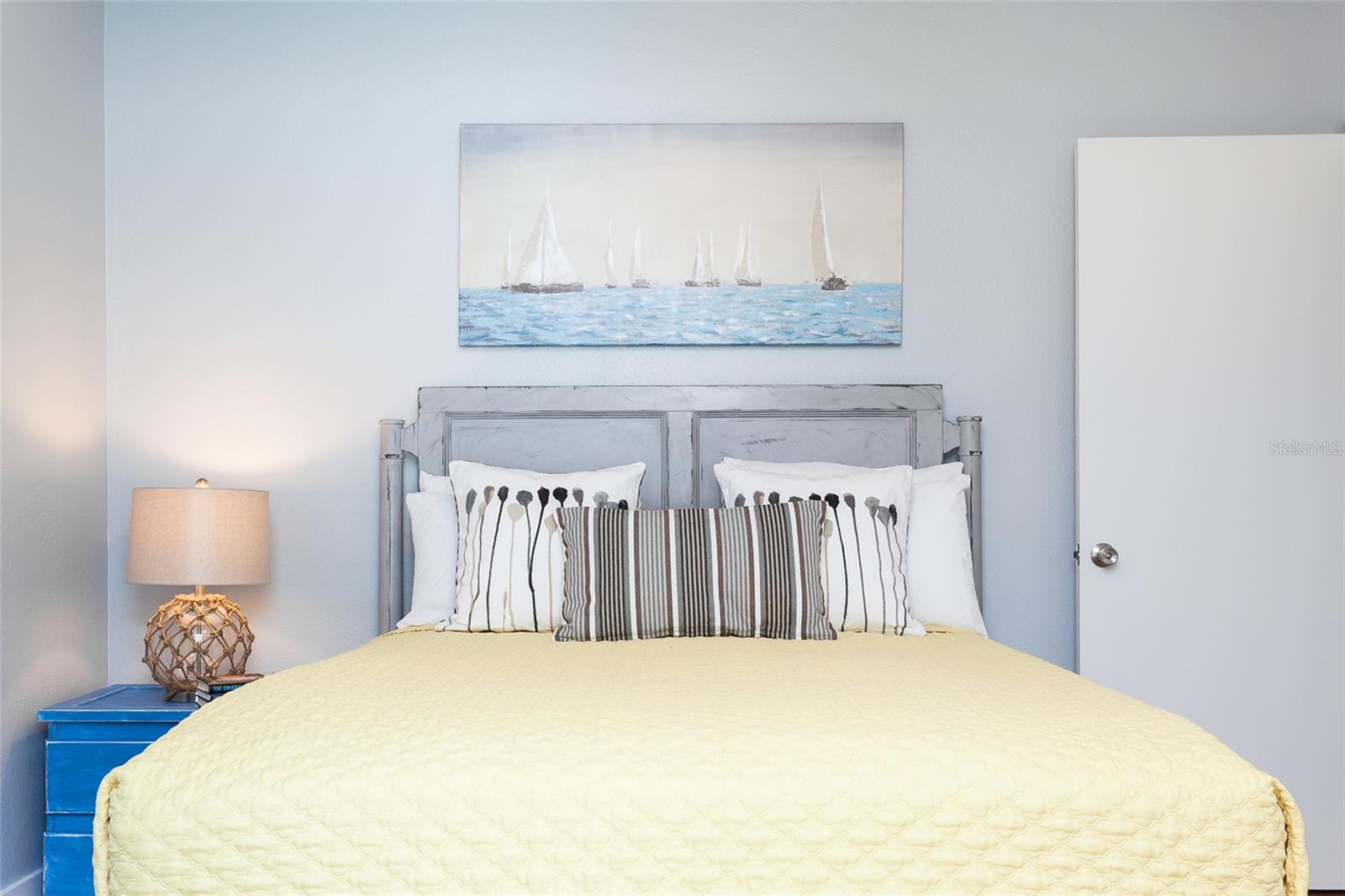 407 E CRYSTAL LAKE ST, ORLANDO, FL, 32806