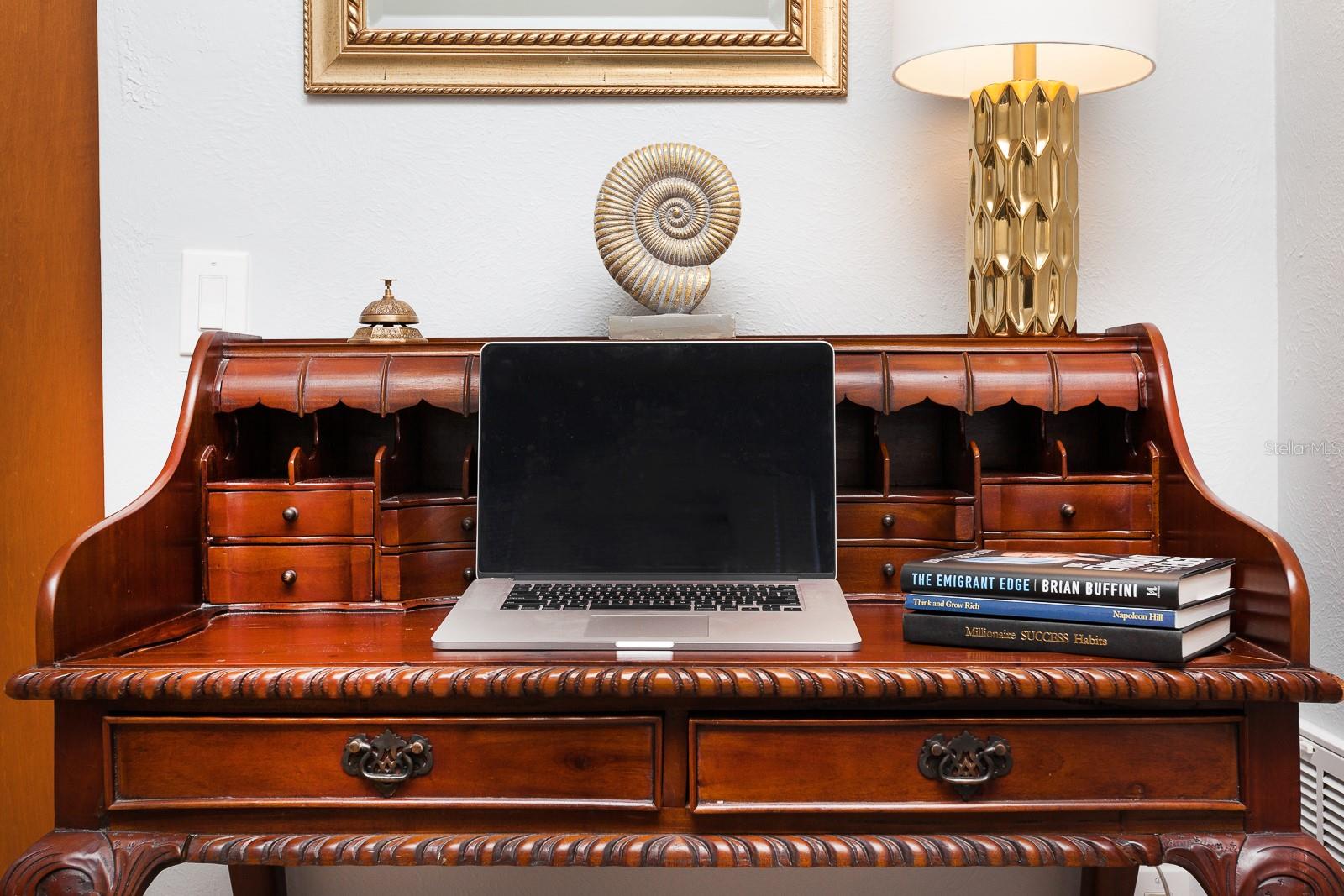 407 E CRYSTAL LAKE ST, ORLANDO, FL, 32806