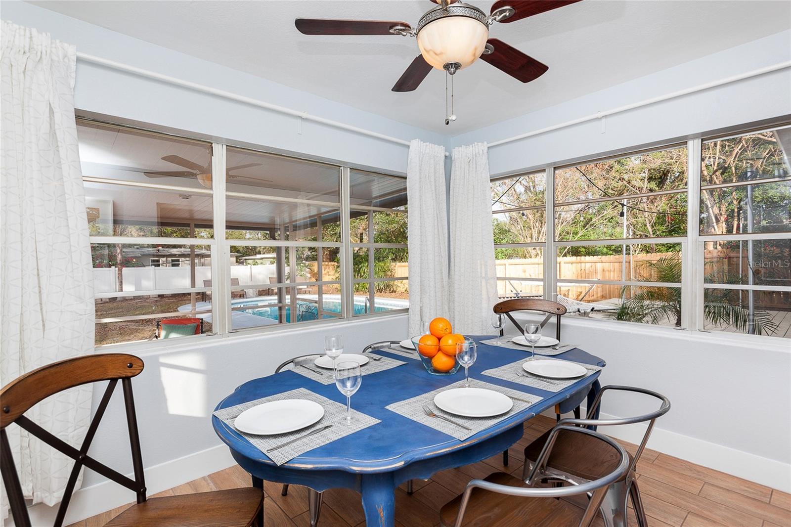 407 E CRYSTAL LAKE ST, ORLANDO, FL, 32806