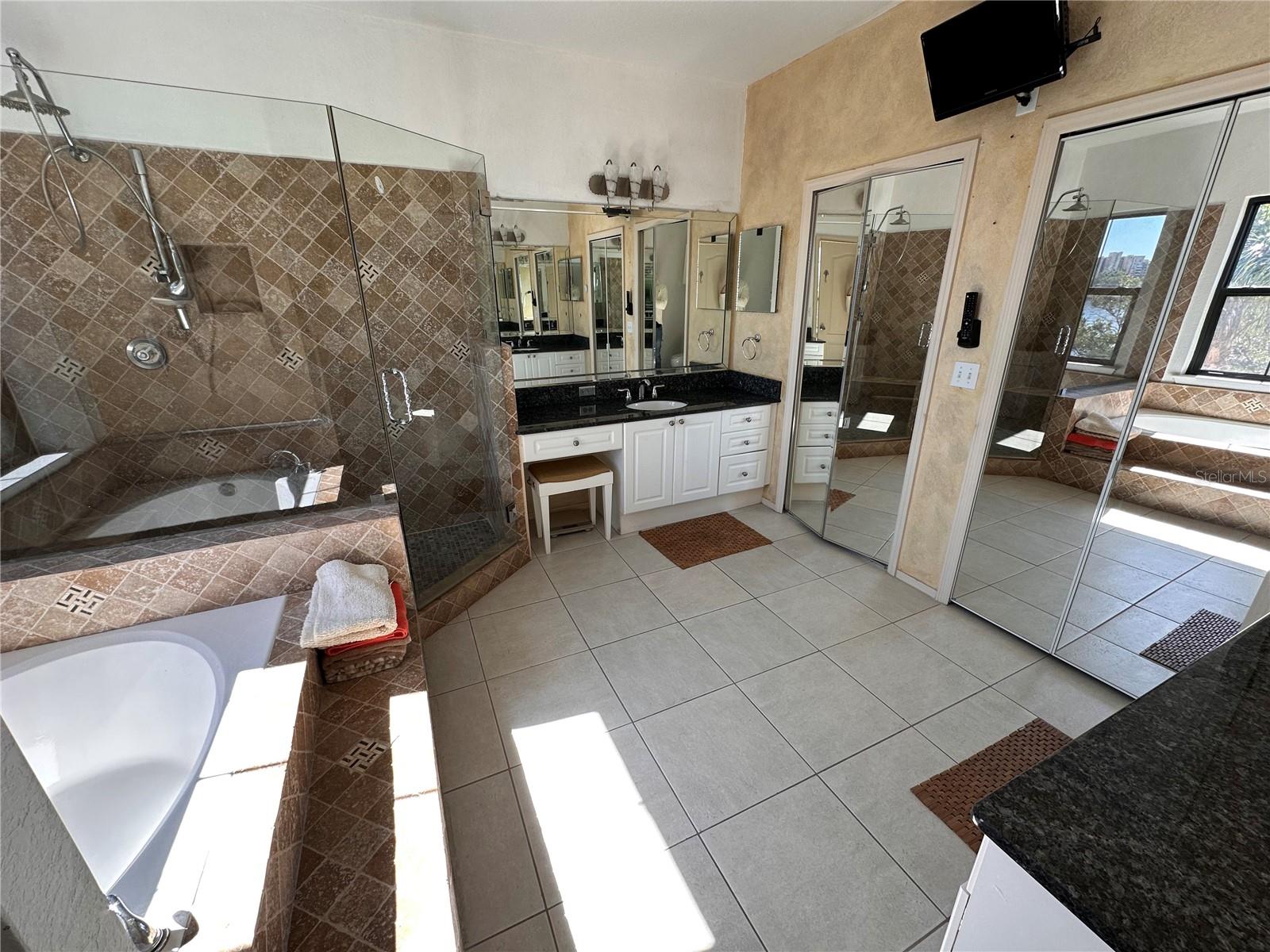 2757 VIA CIPRIANI #1114A, CLEARWATER, FL, 33764