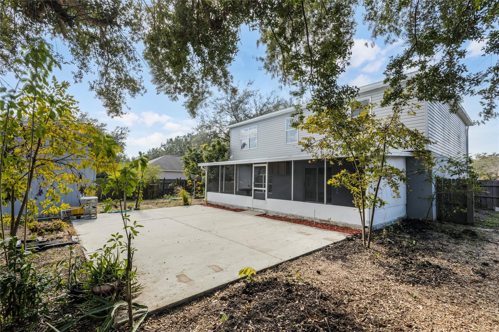 1605 S MARY ST, EUSTIS, FL, 32726