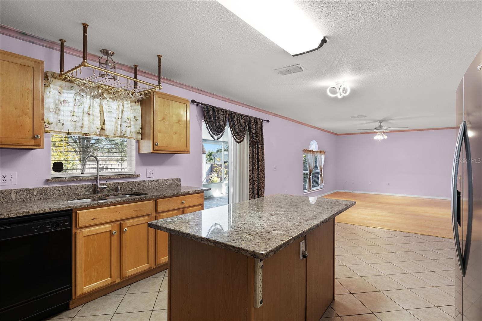 1605 S MARY ST, EUSTIS, FL, 32726