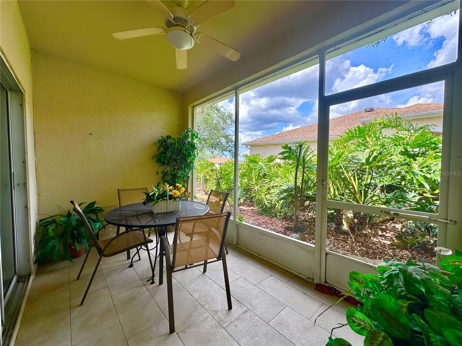 2116 NANTUCKET DR #19, SUN CITY CENTER, FL, 33573