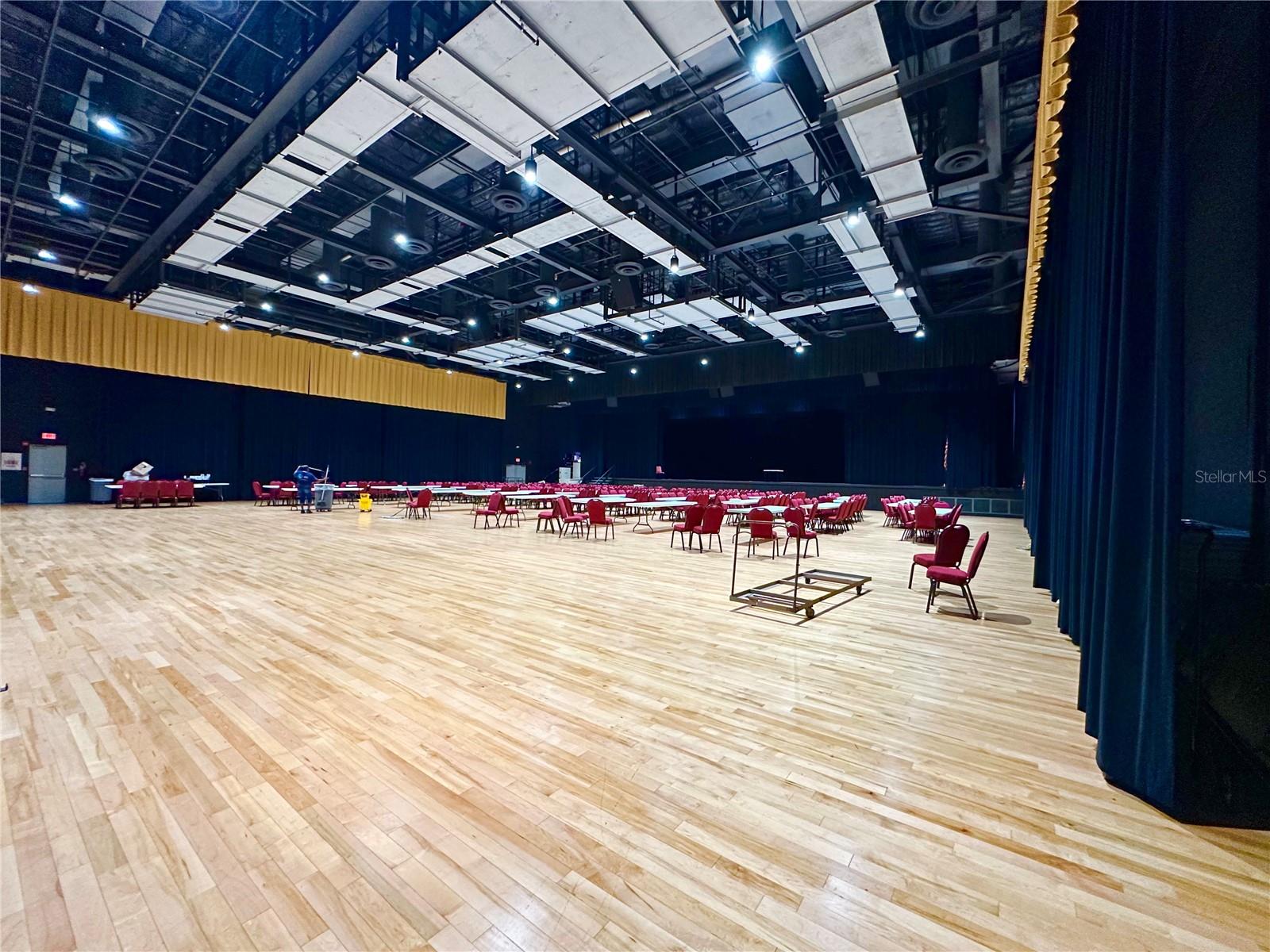 2116 NANTUCKET DR #19, SUN CITY CENTER, FL, 33573