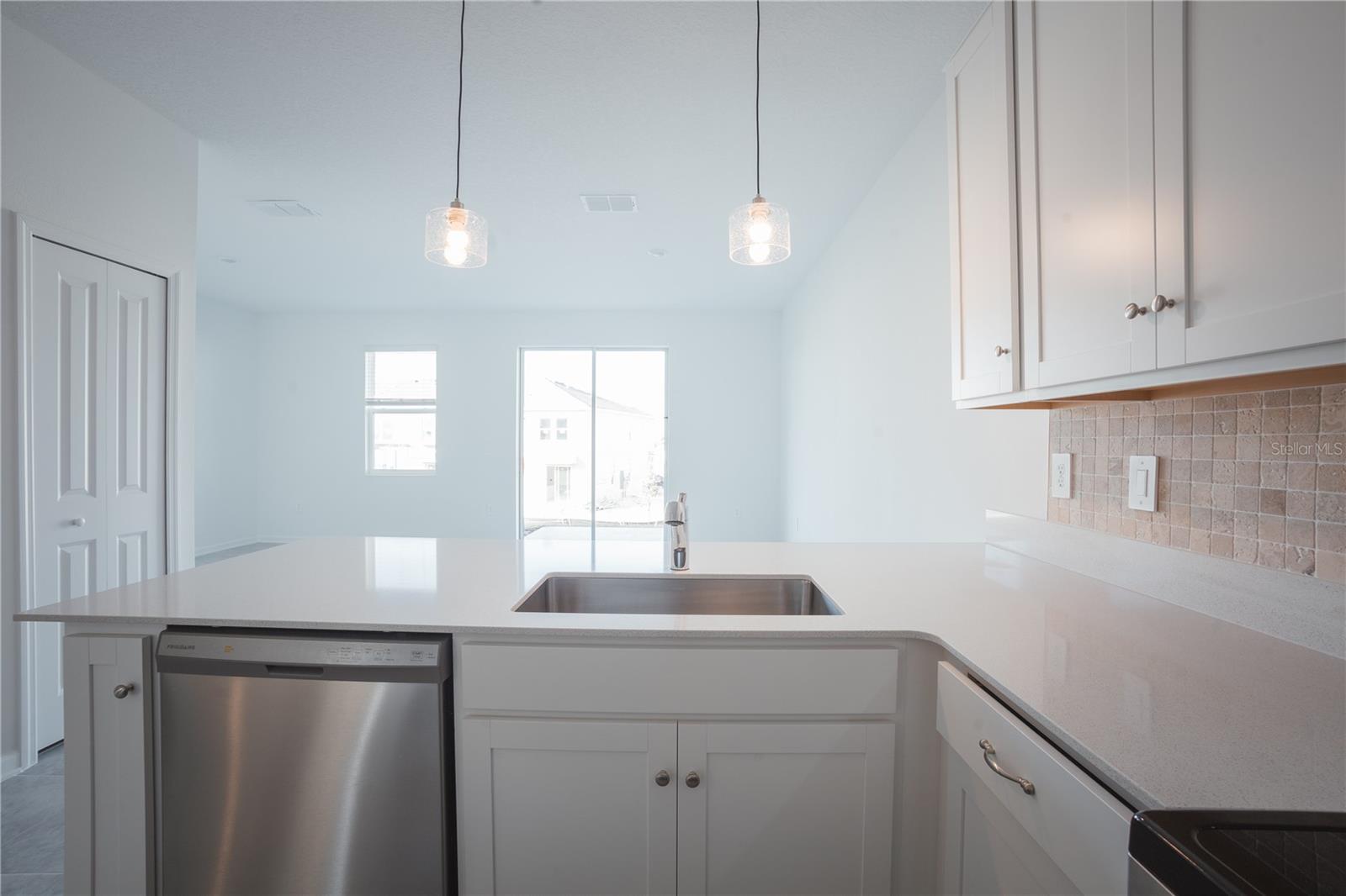 2684 ARMSTRONG AVE, CLERMONT, FL, 34714