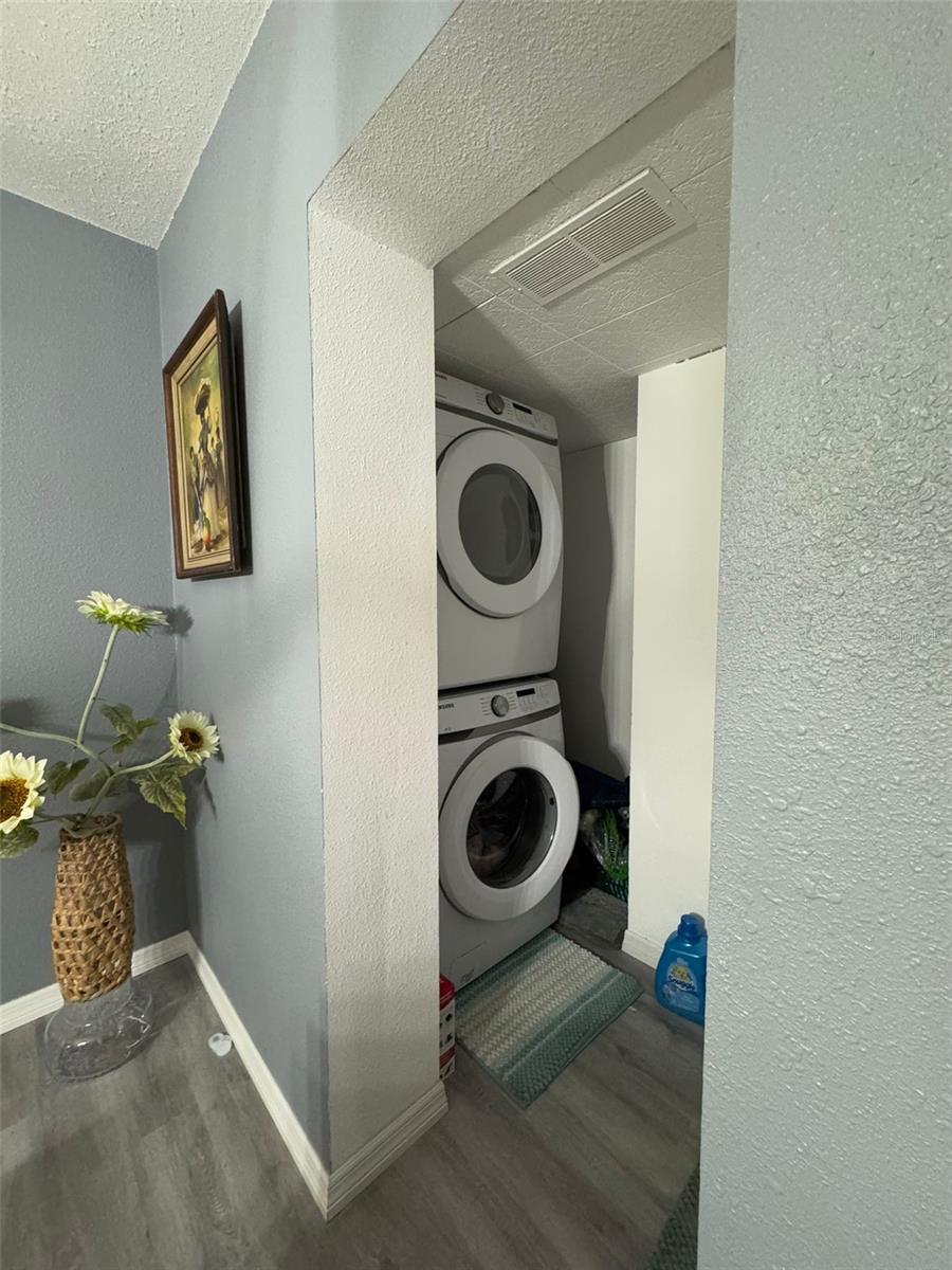 703 E CLAY AVE, BRANDON, FL, 33510