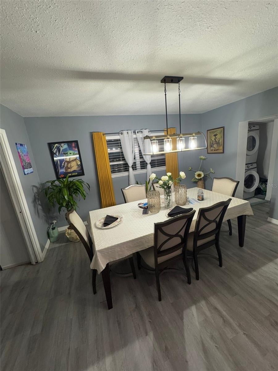 703 E CLAY AVE, BRANDON, FL, 33510